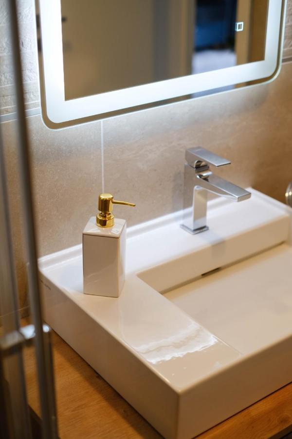 Mb Luxury Apartments ザダル エクステリア 写真